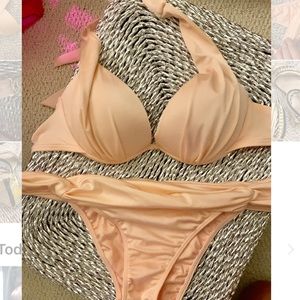 VS pink push-up bathing suit 🌸